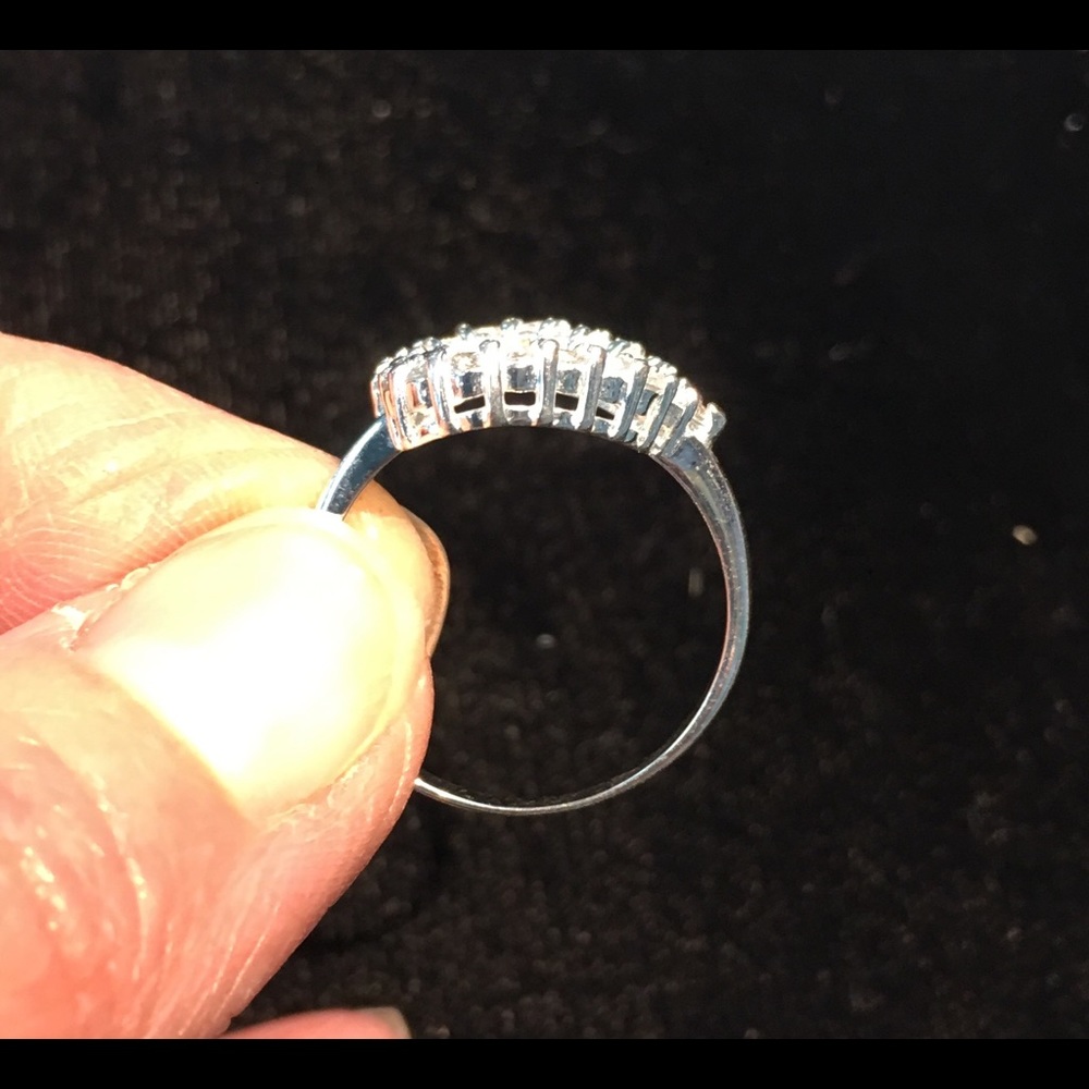 SILVER RING - Picture 4 of 4